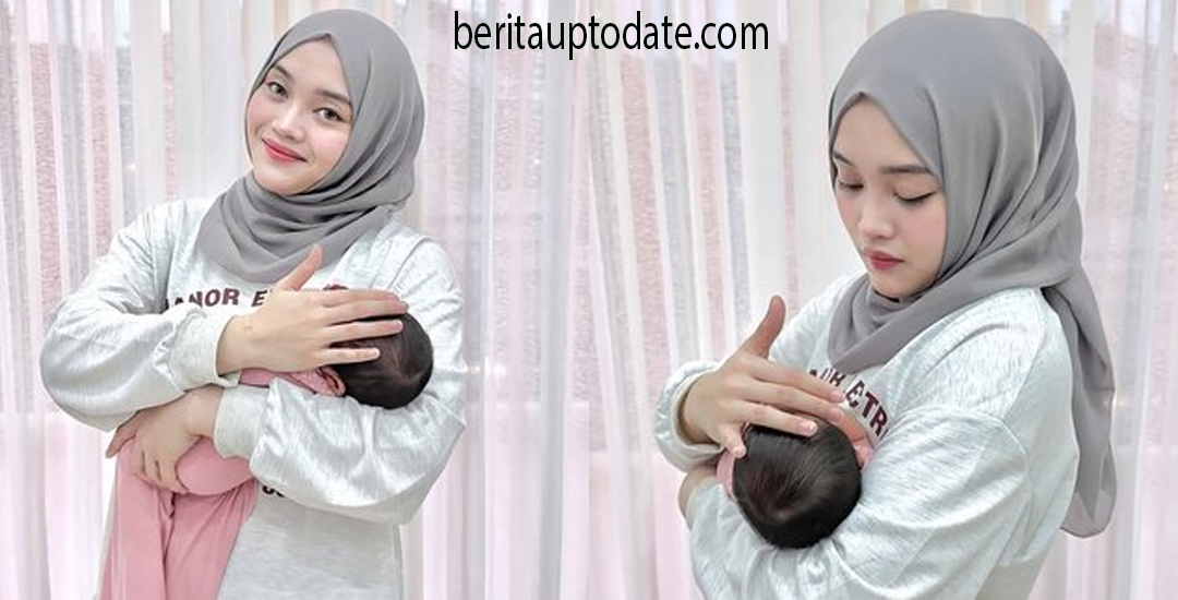 Putri Delina Gendong Baby Selina